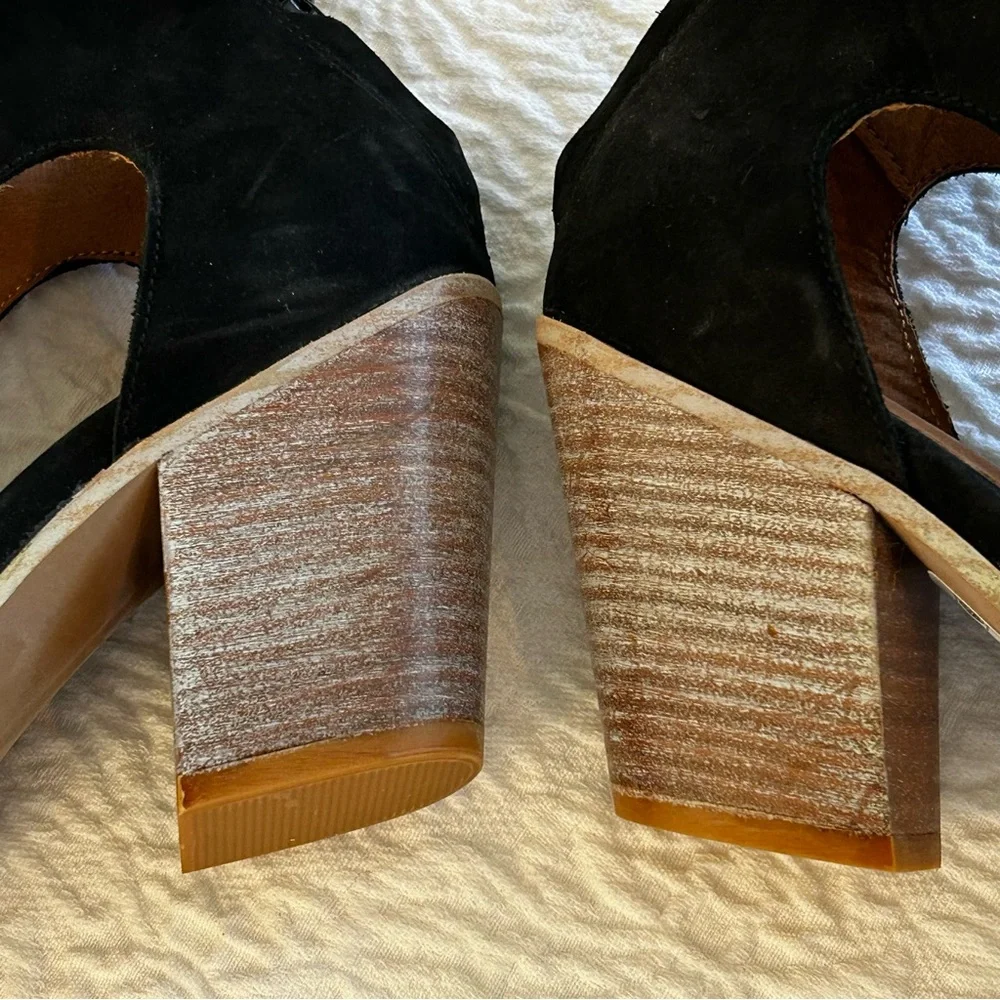 Free People Wilder Bootie, Black Suede, size 39.5 (9.5)